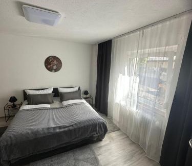 Hilpertsau Apartment | Ferienwohnung Schwarzwälder Tulpe
