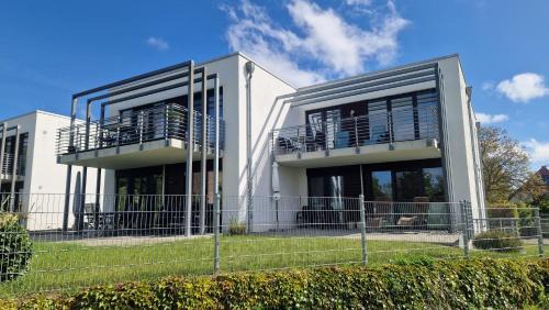 Altefaehr Apartment | Ferienwohnung Seeblick