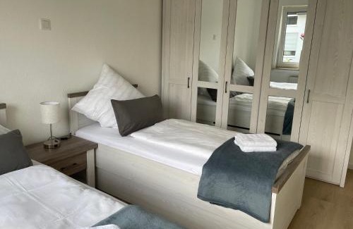 Bad Oeynhausen Apartment | Ferienwohnung Sieben, Zentral gelegene mit Tiefgaragenstellplatz