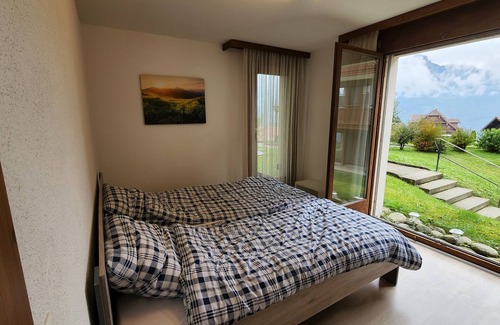 Ruetli Apartment | Ferienwohnung Solohike - Tolle Lage am Vierwaldstätter See