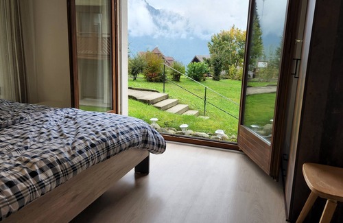 Ruetli Apartment | Ferienwohnung Solohike - Tolle Lage am Vierwaldstätter See