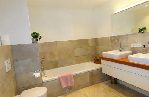 Hagnau Apartment | Ferienwohnung Sonneck