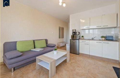 Kachlin Apartment | Ferienwohnung Sonneneck