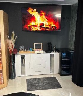 Stadtkern Apartment | Ferienwohnung SPA Delluxe Essen