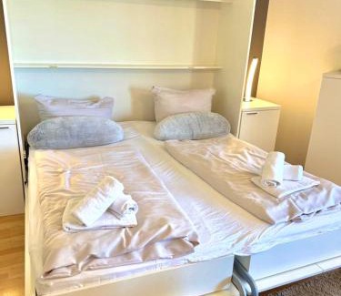 Scharbeutz Apartment | Ferienwohnung Strandburg - zentral und direkt am Strand