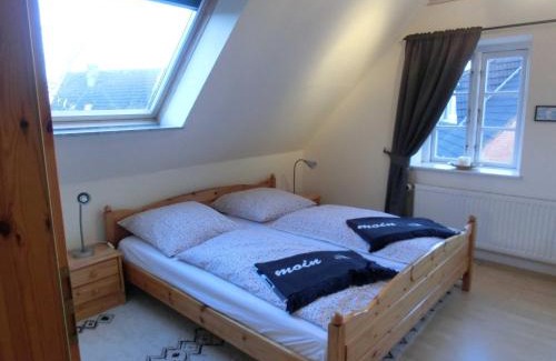 Steinbergkirche Apartment | Ferienwohnung Timja