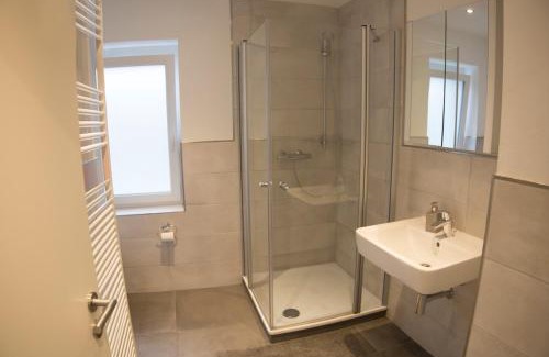 Roemerberg House | Ferienwohnung und Zimmer Römerberg-Speyer