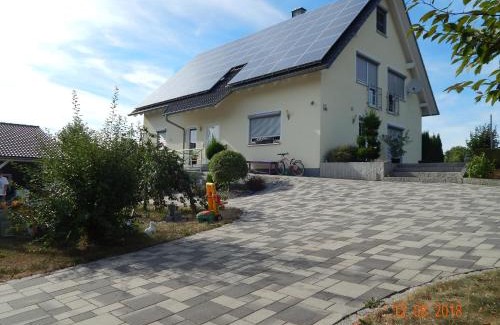 Kueps Apartment | Ferienwohnung Wagner mit Terrasse und Kinderspielplatz