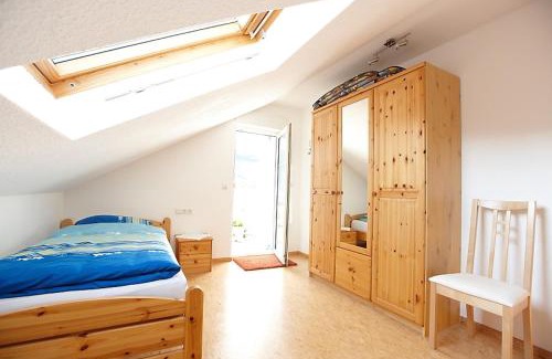 Zeltingen-Rachtig Apartment | Ferienwohnung Weingut Ackermann
