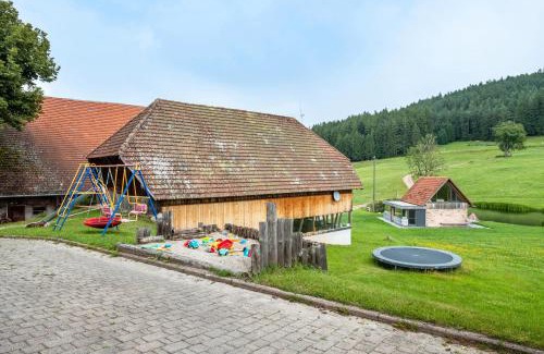 Oberreichenbach House | Ferienwohnung Weiherblick