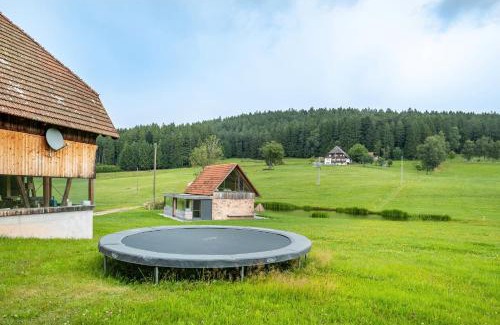 Oberreichenbach House | Ferienwohnung Weiherblick