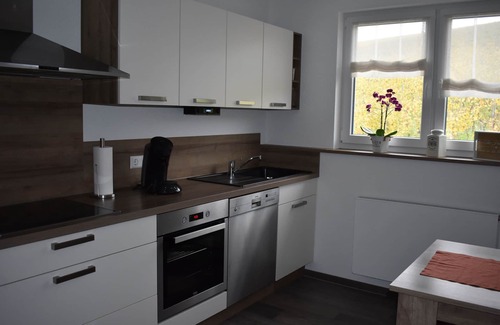 Durbach Apartment | Ferienwohnung Wiedergrün 100qm , 3 Schlafzimmer für 1-8 Personen