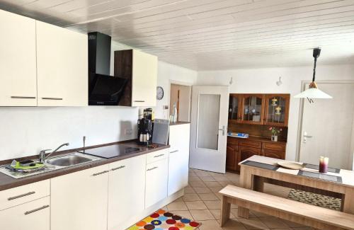 Pelm Apartment | Ferienwohnung "Zur Kasselburg"