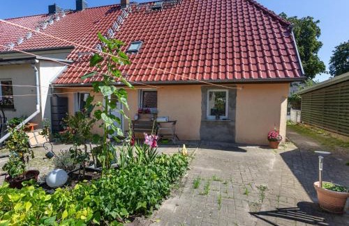 Kroeslin Apartment | Ferienwohnungen an der Marina