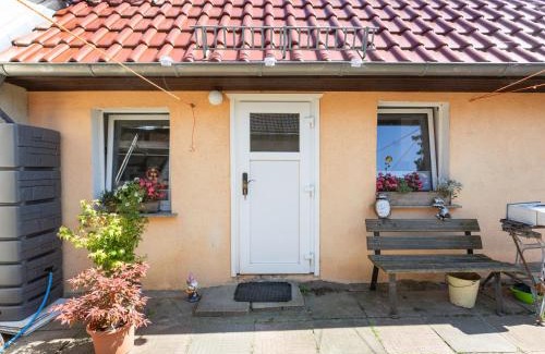 Kroeslin Apartment | Ferienwohnungen an der Marina