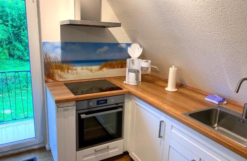 Itzehoe Apartment | Ferienwohnungen Arp "Nordsee" mit Balkon und Parkplatz