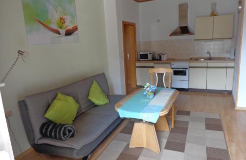 Zeltingen-Rachtig Apartment | Ferienwohnungen Leo Werland-Ehses