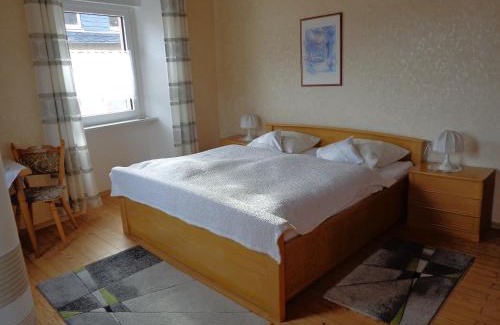 Zeltingen-Rachtig Apartment | Ferienwohnungen Leo Werland-Ehses