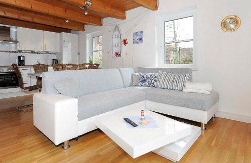 Werdum Apartment | Ferienwohnungen Haus Konteradmiral