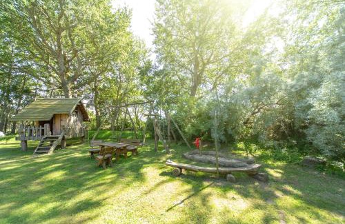 Ummanz House | Ferienwohnungen im Reetdachhaus