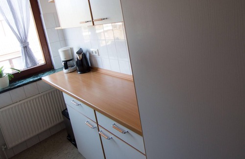 Neue Tiefe Apartment | Ferienwohnungen Neue Tiefe - Wohnung Kleiderbügel