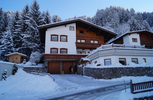 Rohrberg Apartment | Ferienwohnungen Pfister