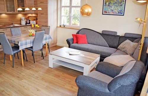 Sellin House | Ferienwohnungen unterm Reetdach