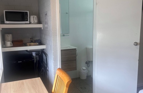 Fern Bay Hotel | Fern Bay Motel