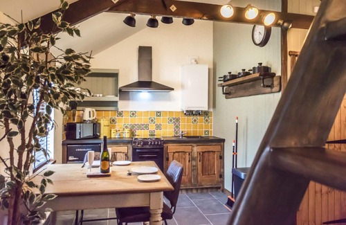 Tiers Cross Cottage | Fern Cottage - Luxurious 1 Bedroom - Blossom Farm