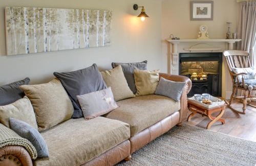 Thropton House | Ferncliffe Cottage