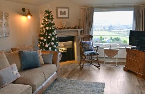 Thropton House | Ferncliffe Cottage
