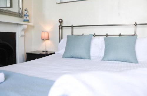 Lynmouth House | Ferndale Cottage