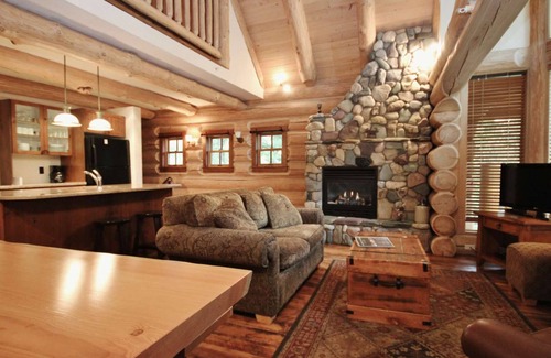 East Kootenay House | Fernie - Snow Creek Cabin #506