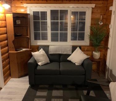 Bronaber House | Fernleys Place