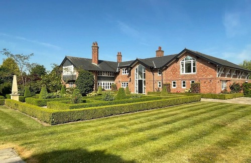 Knutsford House | Fernside Barn Apartment