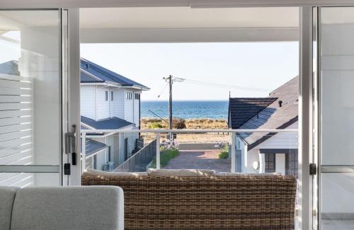 Geographe House | Fernweh - A Generous Hamptons-style Beachside Escape