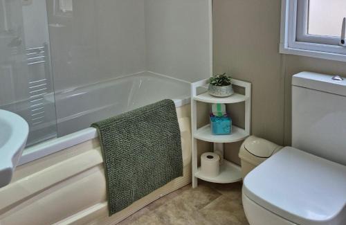 Hopton House | Fernwood Lodge