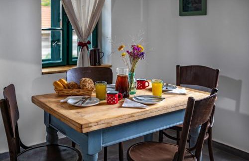 Csesznek Apartment | Ferrata Vár Vendégház