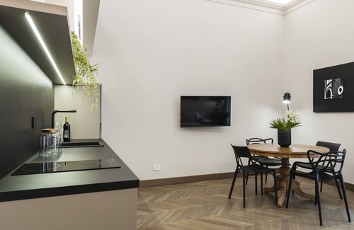 Catania City Centre Apartment | Ferrini Home - Etnea Portrait