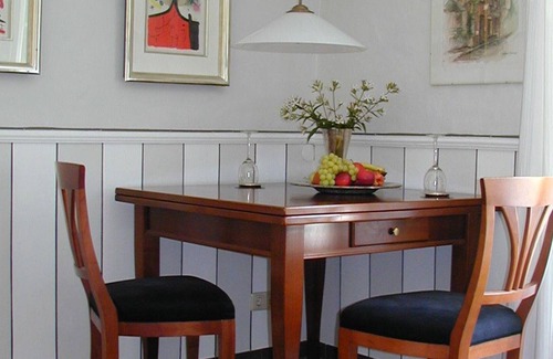 Reil House | Ferryman Suite - Moselle Quarter