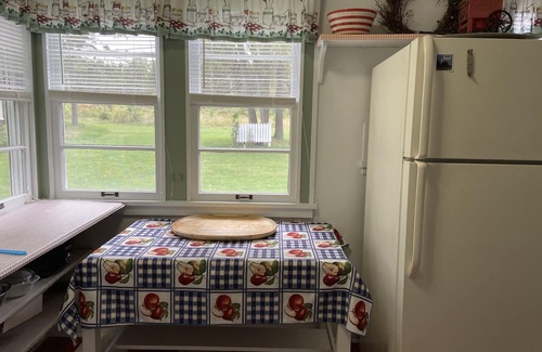 Egg Harbor Cottage | Festivals! Secluded true waterfront w/acreage, Sleeps 12, dogs, great rates
