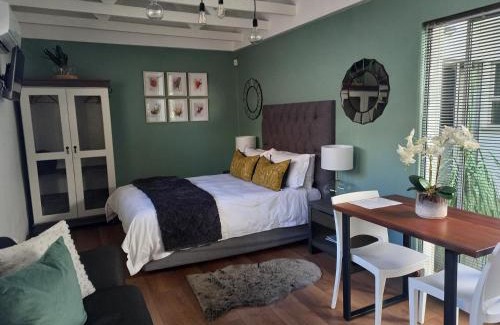 Bloemfontein Apartment | Fevertree cottage