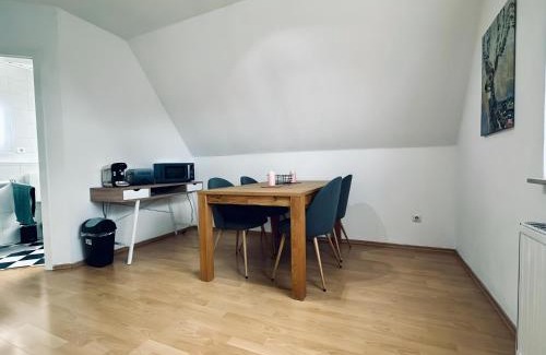 Rheine Apartment | FeWo Am Waldhügelsee Balkon & Naturblick
