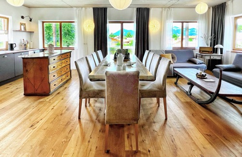 Kiefersfelden Apartment | Fewo Bachperle mit Terrasse im Alpenlandhaus Zentral und Gleichzeitig Naturnah Gelegen