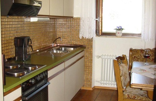Schweigen-Rechtenbach Apartment | Fewo-balkon - Ferienwohnung Weingut Cuntz Sonnenhof