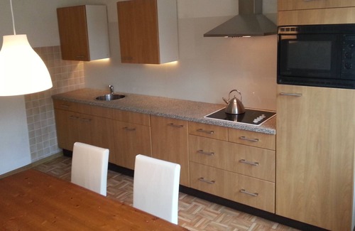 Landau Apartment | FeWo Burgstadt Landau, EG 70sqm, 2ZKB