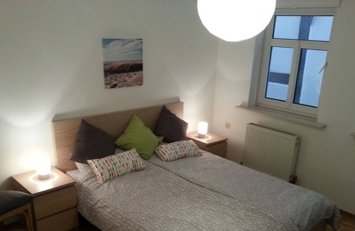 Landau Apartment | FeWo Burgstadt Landau, EG 70sqm, 2ZKB