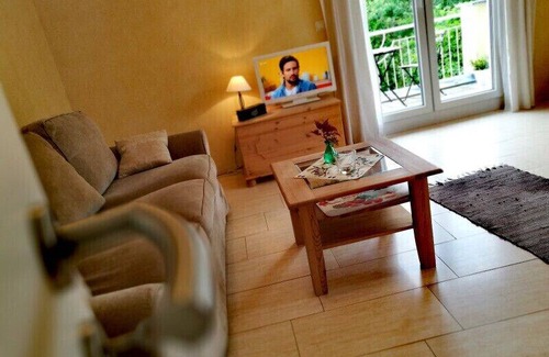 Gengenbach Apartment | FeWo Cannobio, 50qm, 1 Schlafzimmer, max. 4 Pers., WLAN, Parken, Wasch- & Geschirrspülmaschine, Balkon