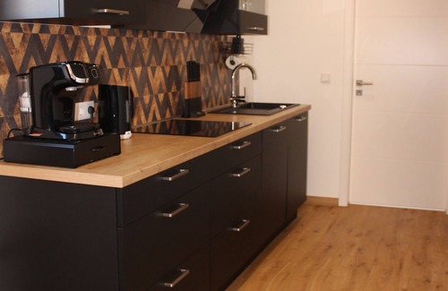 Nordholz Apartment | Fewo Direkt am Deich 8 Personen + 2 Kleinkinder 150qm 2 Bäder 5 Zimmer Terrasse