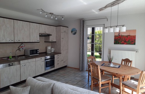 Molschow Apartment | Fewo EG - Ferienhaus Wilhelmine Ferienwohnungen mit Garten & Grill